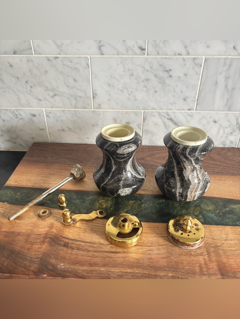 Vintage Italian Marble / Onyx Stone and Brass Salt and Pepper Mill Set - Picture 9 of 13